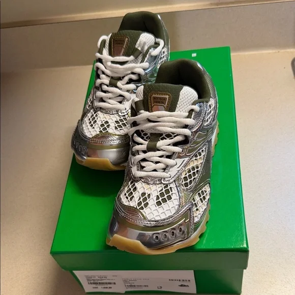 Bottega Veneta Olive Orbit Metallic Sneakers - Picture 3 of 7